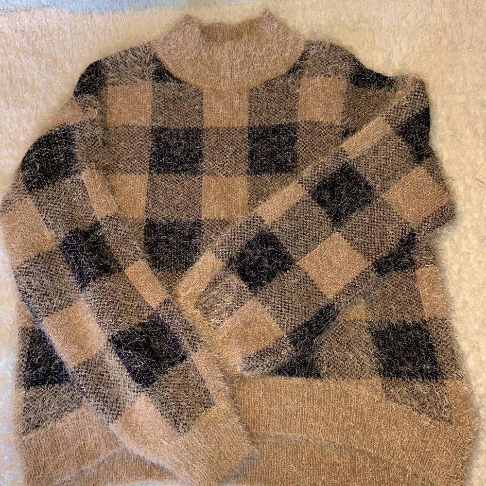 Women’s Knit Sweater
